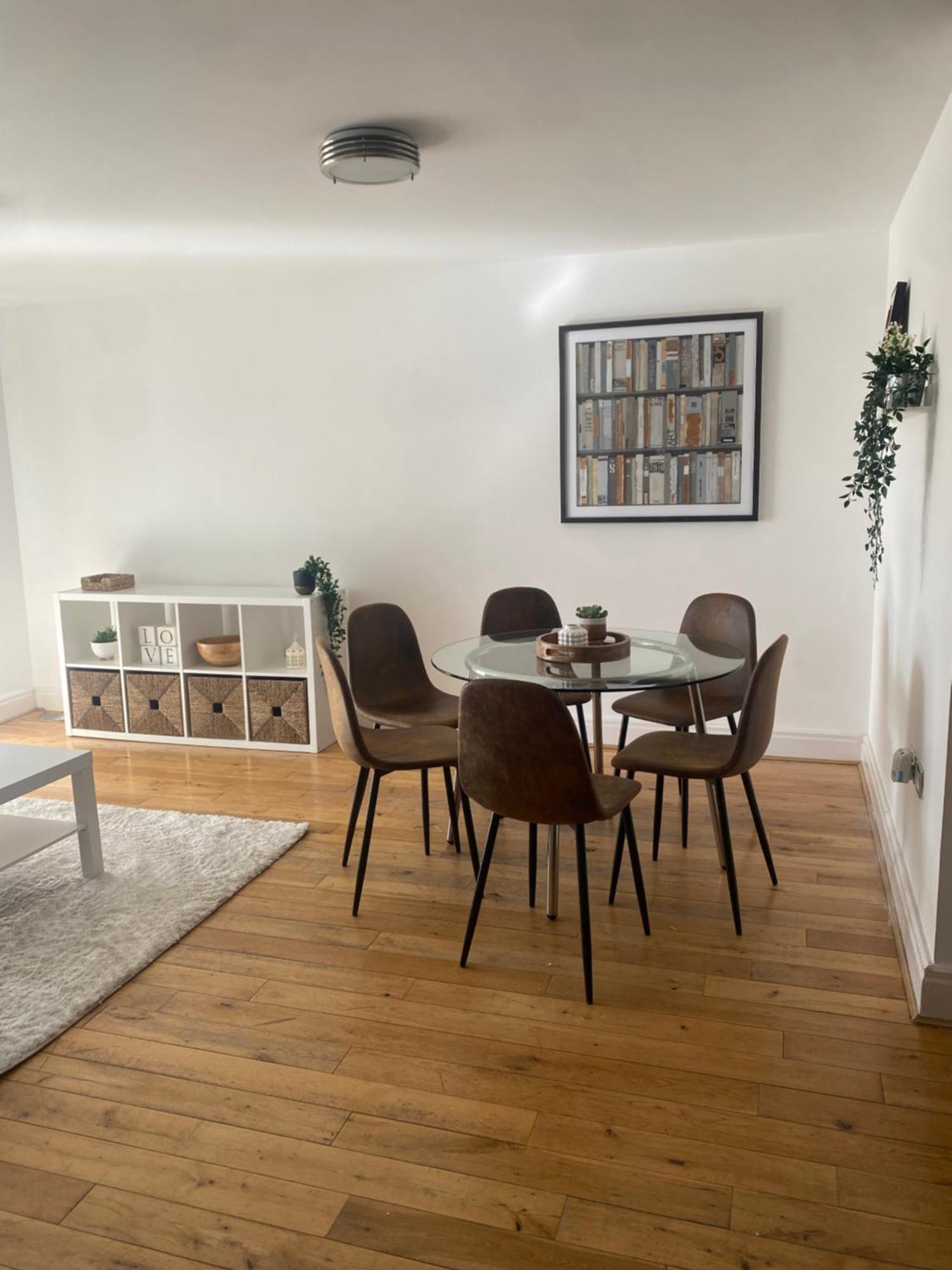 לונדון 2 Bedroom Flat In Riverside West מראה חיצוני תמונה
